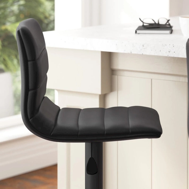 Tabouret de bar pivotant à hauteur réglable avec surpiqûres horizontales et repose-pieds, cognac / noir / gris, structure noire