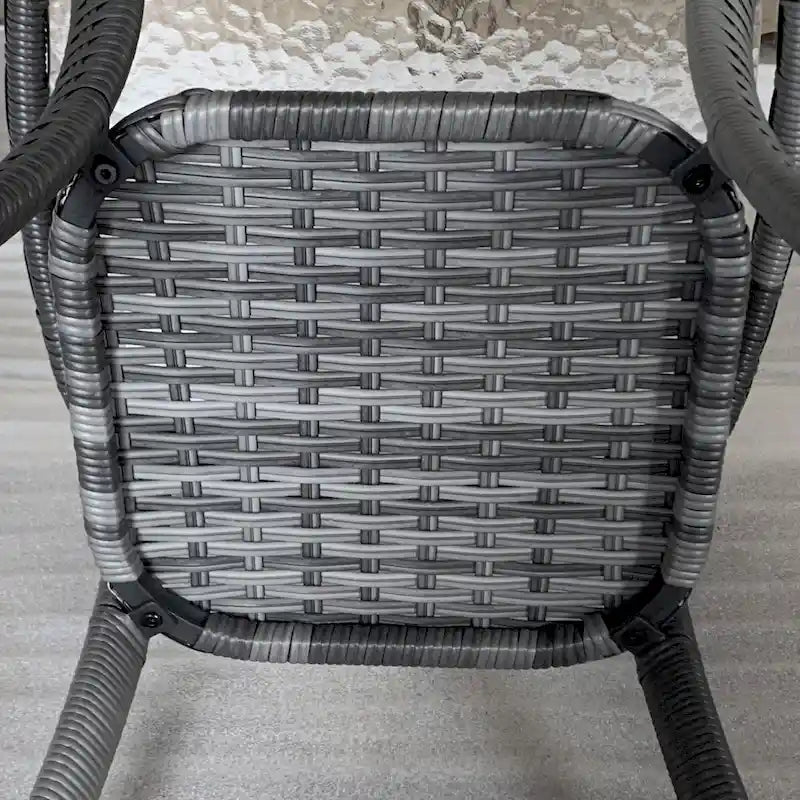 Table basse d'extérieur en rotin avec plateau en verre trempé et étagère de rangement, marron/gris